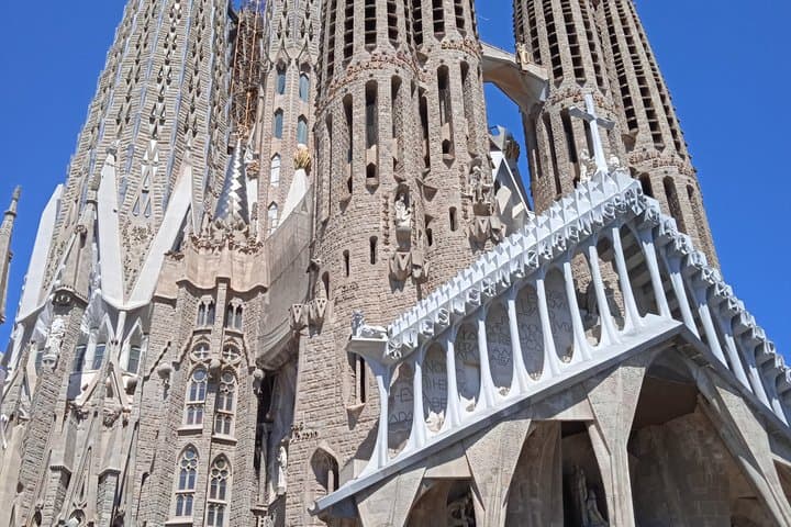 Barcelona Sagrada Familia de Gaudí with Exclusive Access