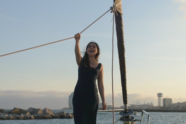 Private Sailing Tour of Barcelona with Drinks and Snacks