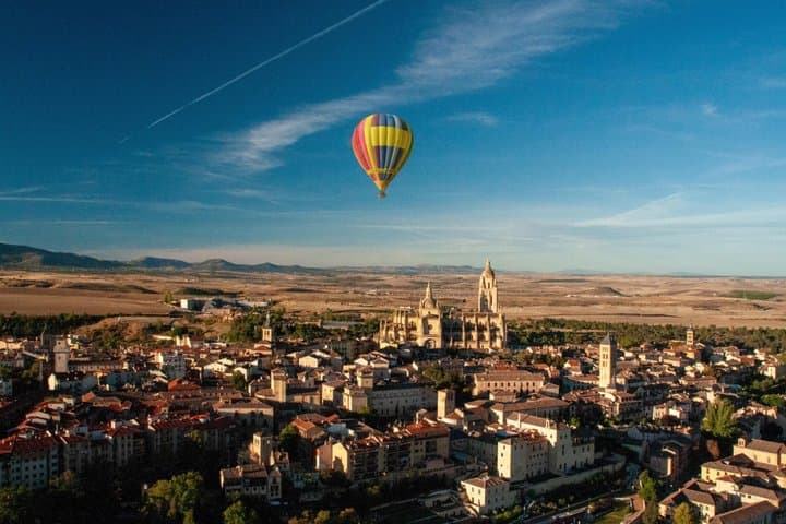 Exclusive Sunrise and Sunset Balloon Flights in Segovia