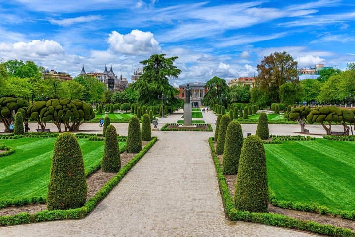 Retiro Park Madrid Walking Tour with Audioguide (no ticket)