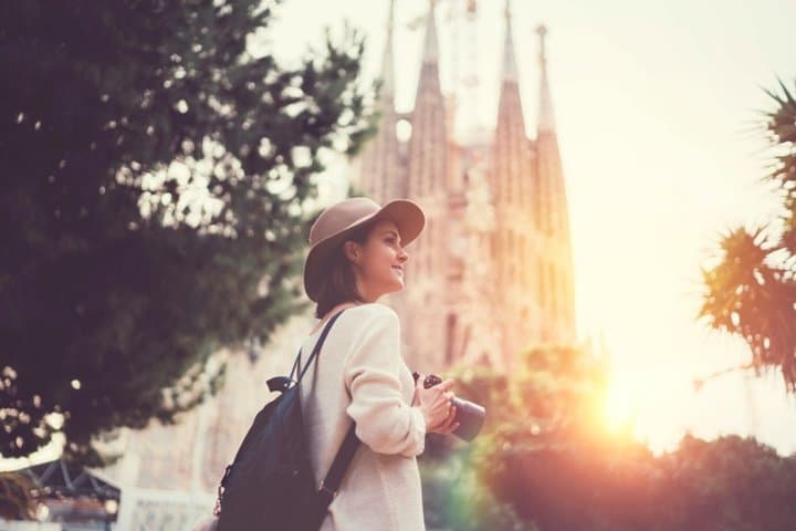 Barcelona La Sagrada Familia entry & 24 hrs. Hop-On Hop-Off Bus