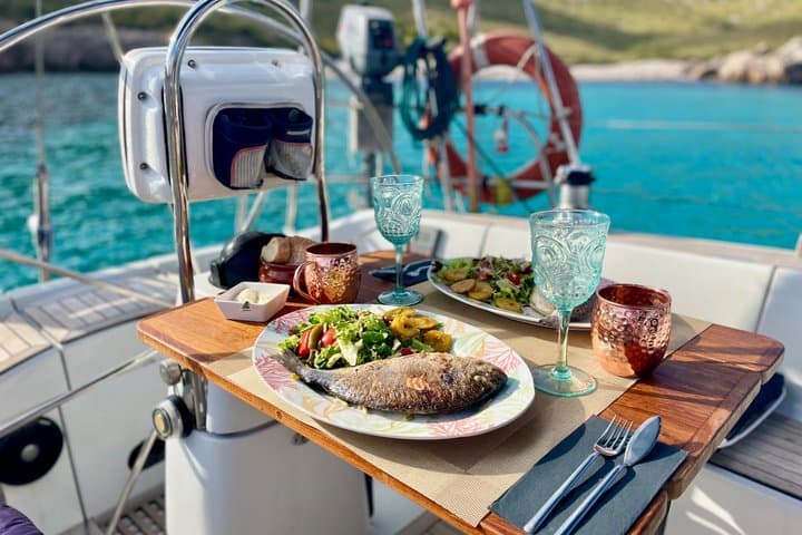 Sunset Dinner for 2 Alcudia sailing yacht