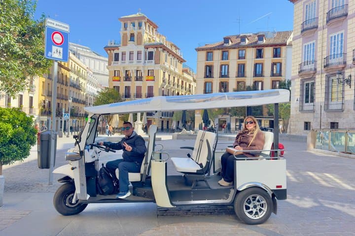 Explore all of Madrid in Record Time: Tour in Electric Tuk Tuk