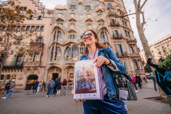 Best of Barcelona Walking EBike and Sailing Tour with Appetizer