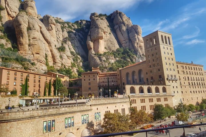 Montserrat Half-Day Easygoing Guided Tour