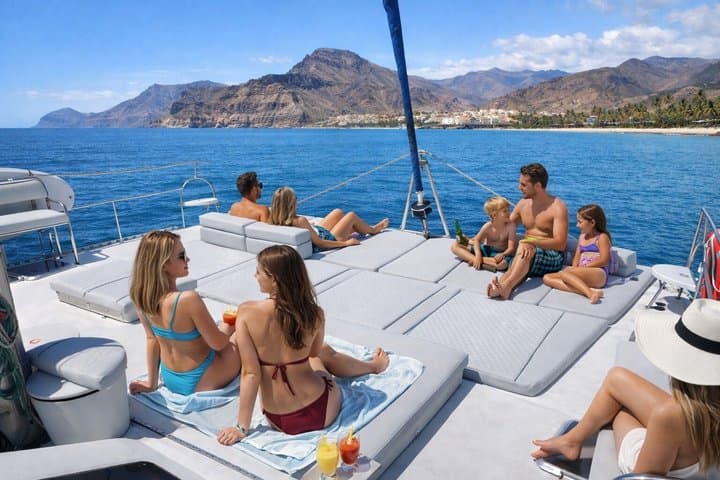 Shared Catamaran Tour with Drinks Lunch and Snorkeling