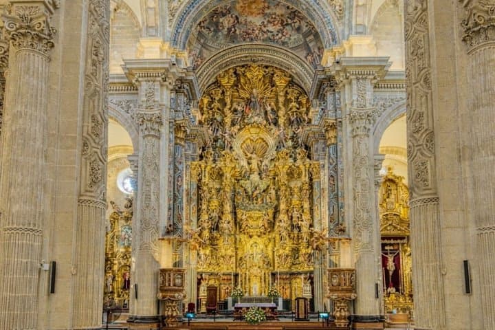 Seville Cathedral & Giralda Tower Guided Tour with Reserved Entry