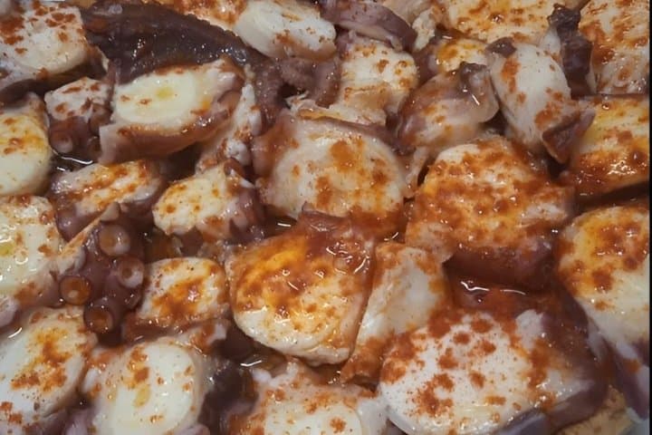 Self-Guided Tapas Tour of Betanzos
