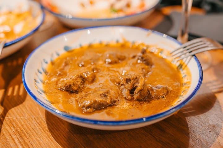 Cadiz Food Tour: Tapas, Drinks and Delights with a Local