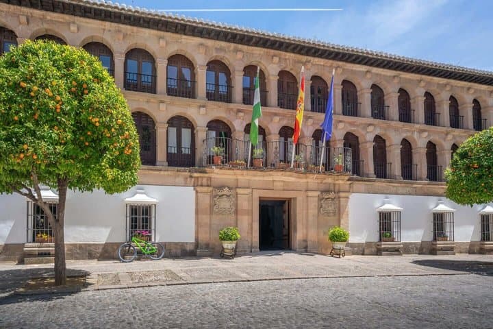 Hello Ronda: 2-Hour Intro City Walk with Local Guide