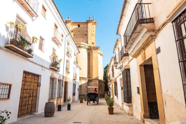 Hello Ronda: 2-Hour Intro City Walk with Local Guide