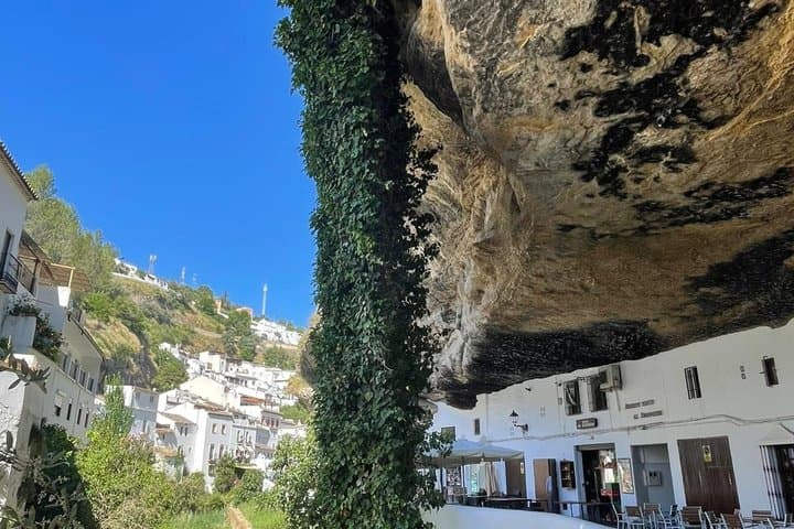 Fom Costa del Sol: Ronda and Setenil Tour with Tasting Experience