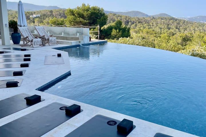 Private Yoga Class Ibiza – At Your Villa or a Beautiful Location