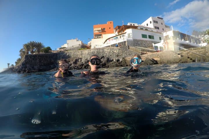 Kayak & Snorkel in Alcalá - single kayaks, max. 6 people