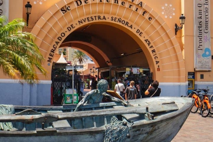 Santa Cruz de Tenerife Highlights Bike Tour with E-Bike Option