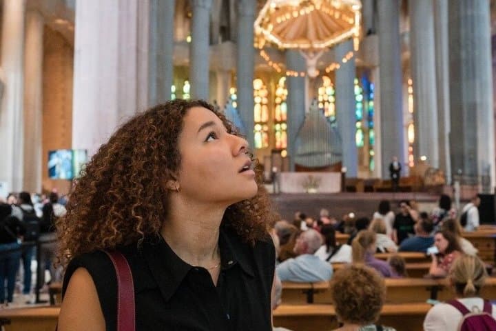 Sagrada Família Semi Private Tour with Fast Entry