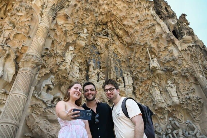 Sagrada Família Semi Private Tour with Fast Entry