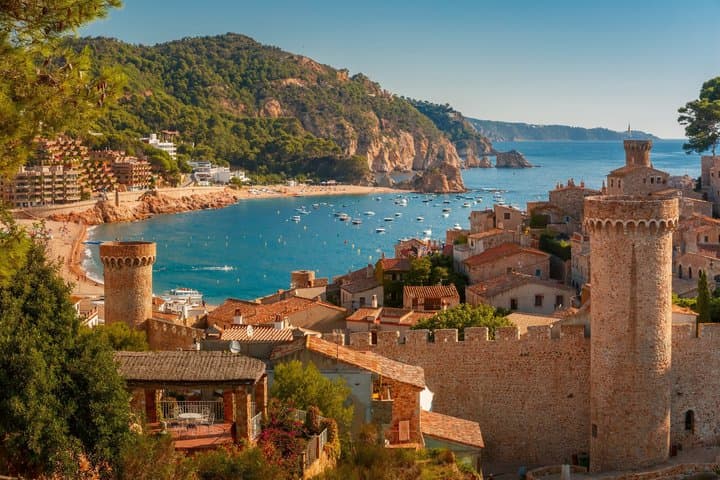 Private Shore Tour to Tossa de Mar from Costa Brava