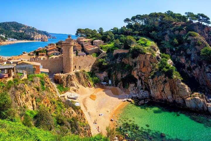 Private Shore Tour to Tossa de Mar from Costa Brava