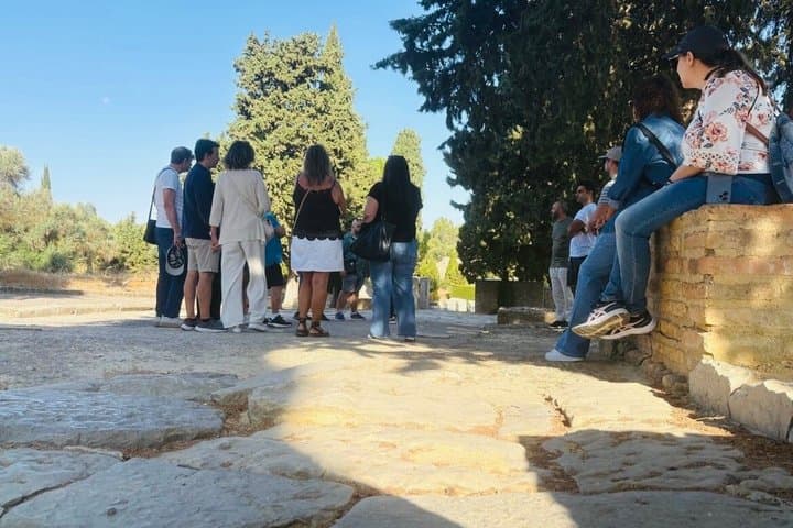 Visit illustrated by Italica History Archaeology and Engineering