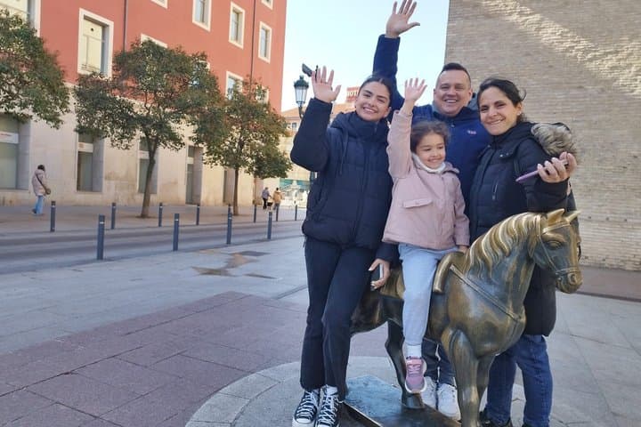 The Most Complete Tour of Zaragoza: Mysteries, Photos & Surprise