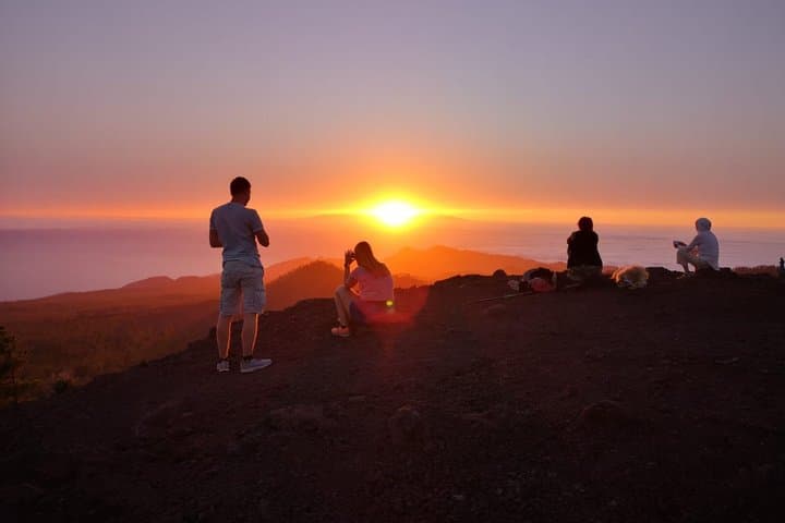 Teide Sunset and Stargazing Small Group Minivan Tour