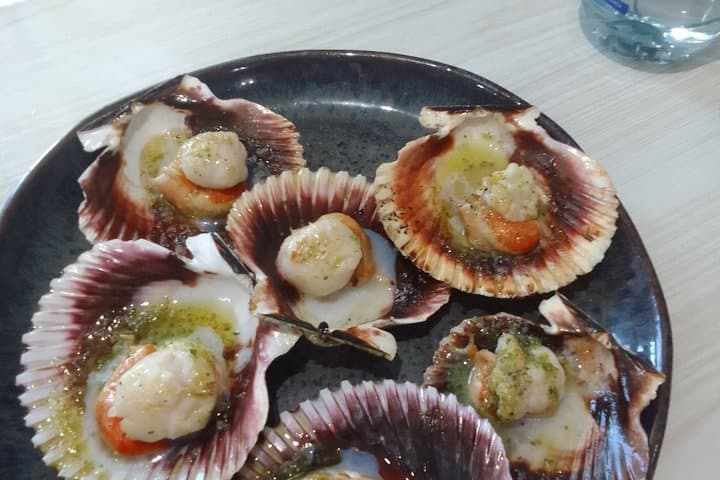 Santiago de Compostela Wine and Seafood Tasting