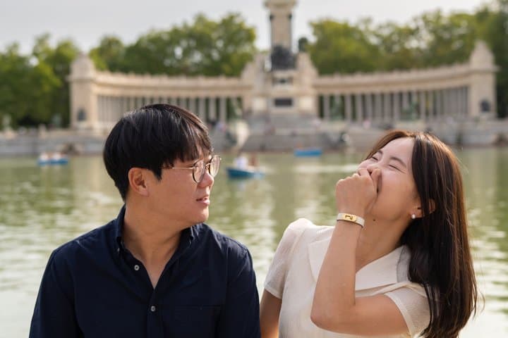 Retiro Park Photoshoot with a Professional Madrid Photographer