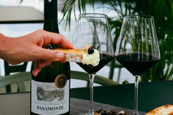 Wine Tasting Experience in Valencia’s Old Town