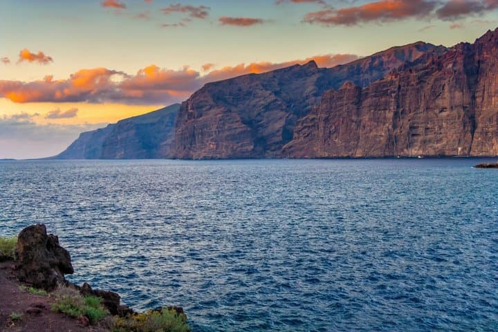 Private Shore Tour: Sailing Excursion of Los Gigantes Cliffs