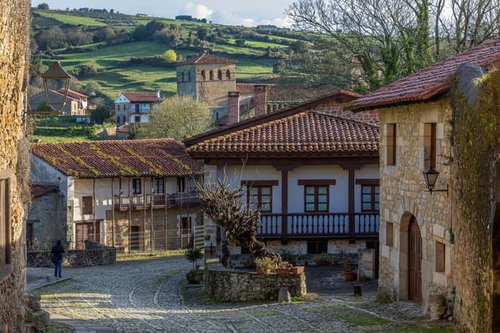 Day trip from Bilbao Capricho de Gaudi Santillana and Santander