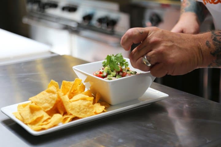 Spanish Tapas Cooking Class in Valencia (4- Course Meal)