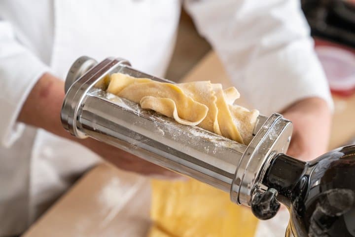 Fun Pasta-Making Cooking Class (Includes 4 Pasta Courses)