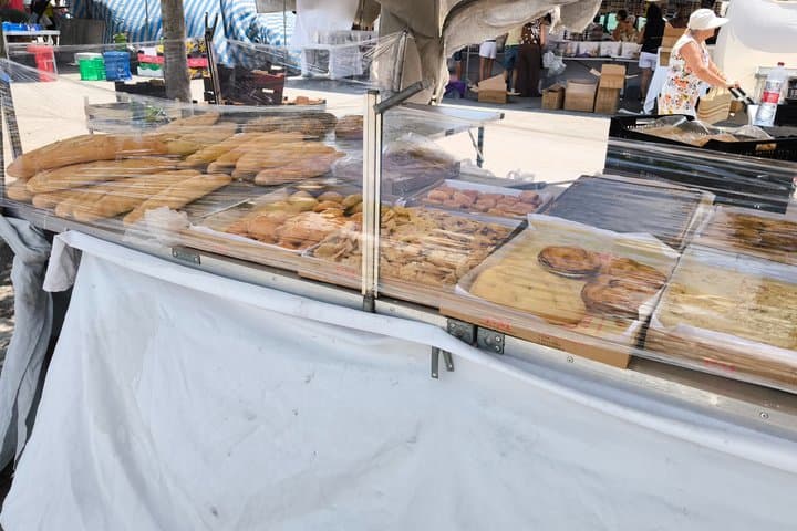 Tour Traditional Market of Benidorm Local Experience