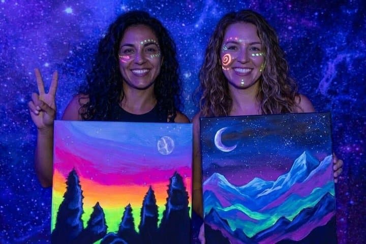 Paint & Wine Workshop in Barcelona in creative studio