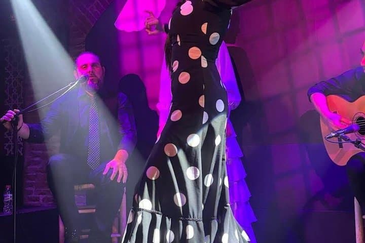 Intimate Flamenco Show in El Gothic Barcelona