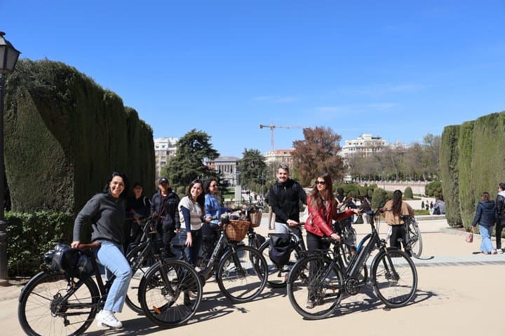 E-Bike Tour of Retiro Park in Madrid with Guide