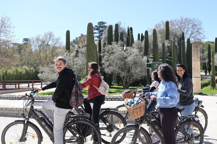 E-Bike Tour of Retiro Park in Madrid with Guide