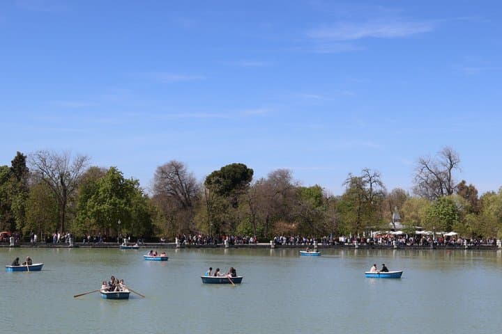 E-Bike Tour of Retiro Park in Madrid with Guide
