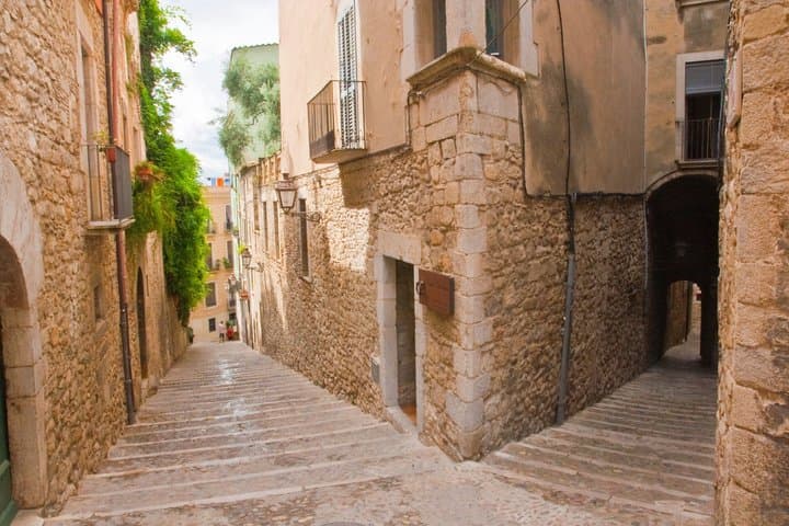 Girona Cathedral Old Town and Jewish Quarter Walking Tour