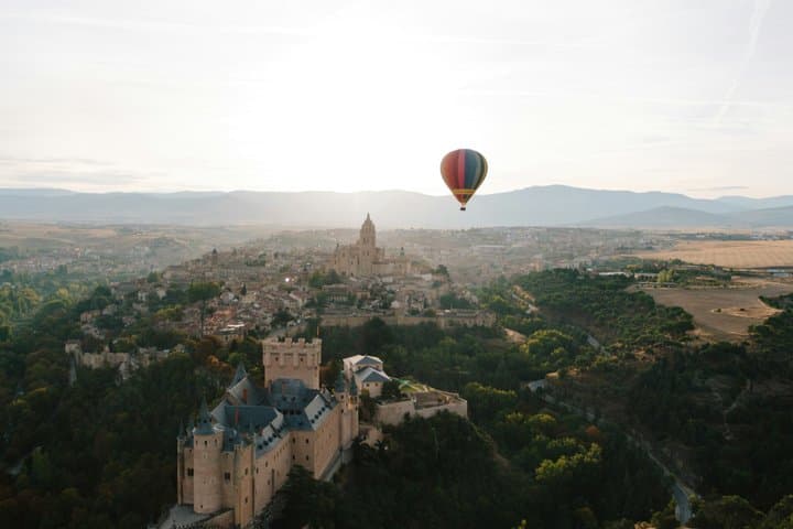 Exclusive Sunrise and Sunset Balloon Flights in Segovia