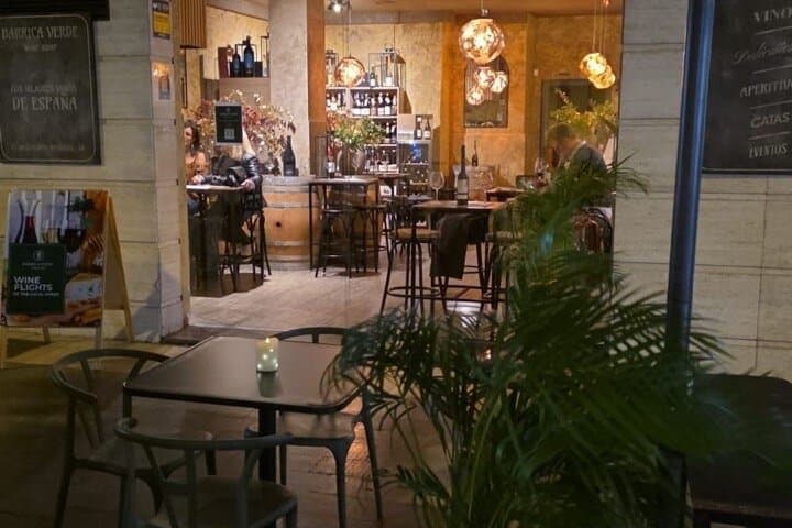 Wine Tasting Experience in Valencia’s Old Town
