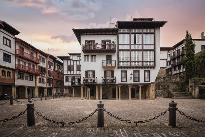 Small Group Hondarribia Historic Walking Tour