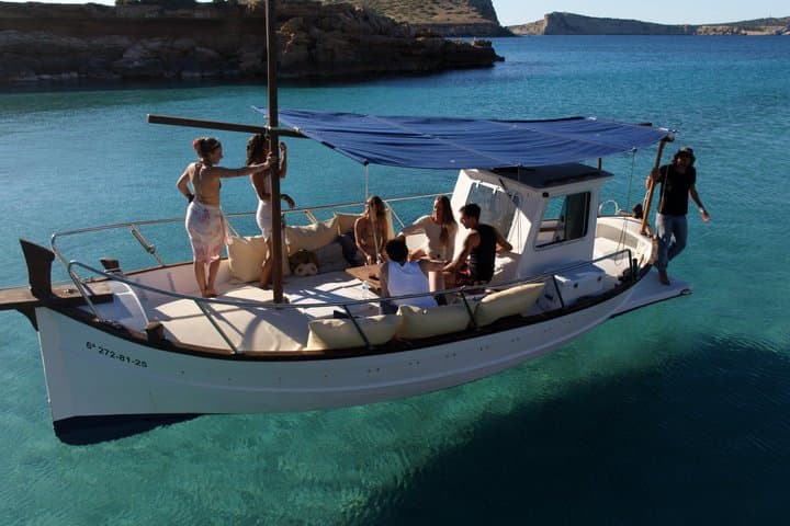 Private 4 Hour Ibiza Cove Boat Tour