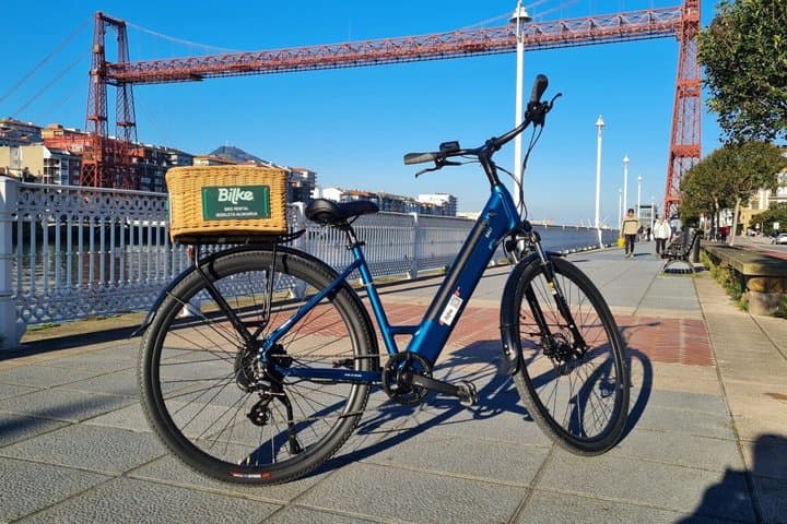 Private Bilbao to Getxo Scenic Bike Tour with Coastal Views