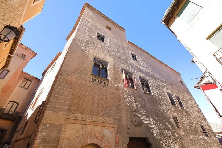 Guided tour of Segovia and Alcázar