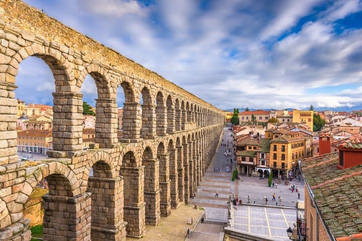 Guided tour of Segovia and Alcázar