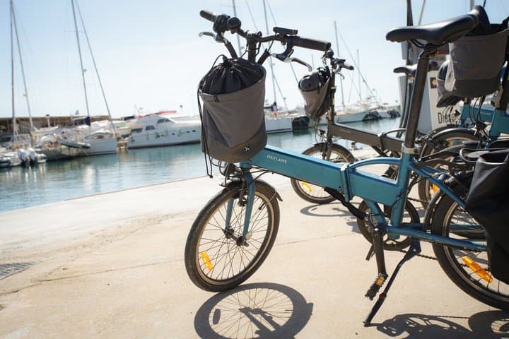 Ebike, Cable Car and Sailing Tour in Barcelona