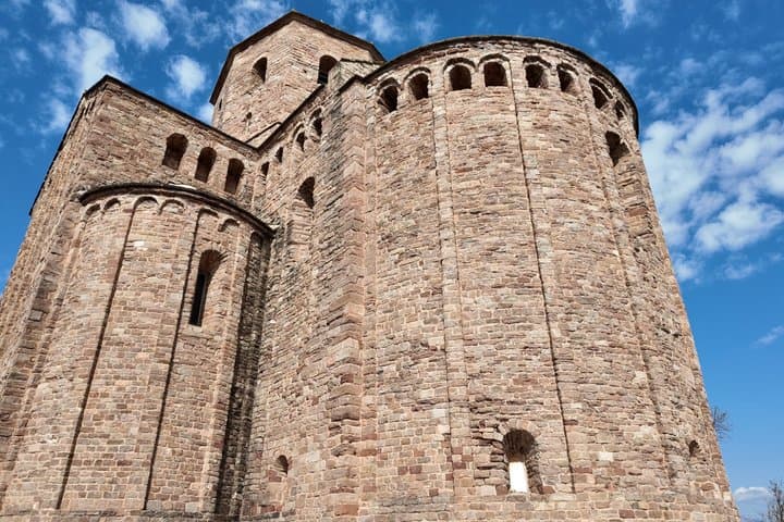 Private Cardona and Salt Mountain Cultural Park Tour with Hotel pick-up