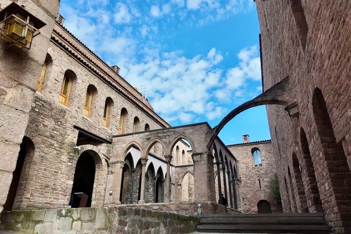 Montserrat, Cardona and Salt Mountain Small Group Tour